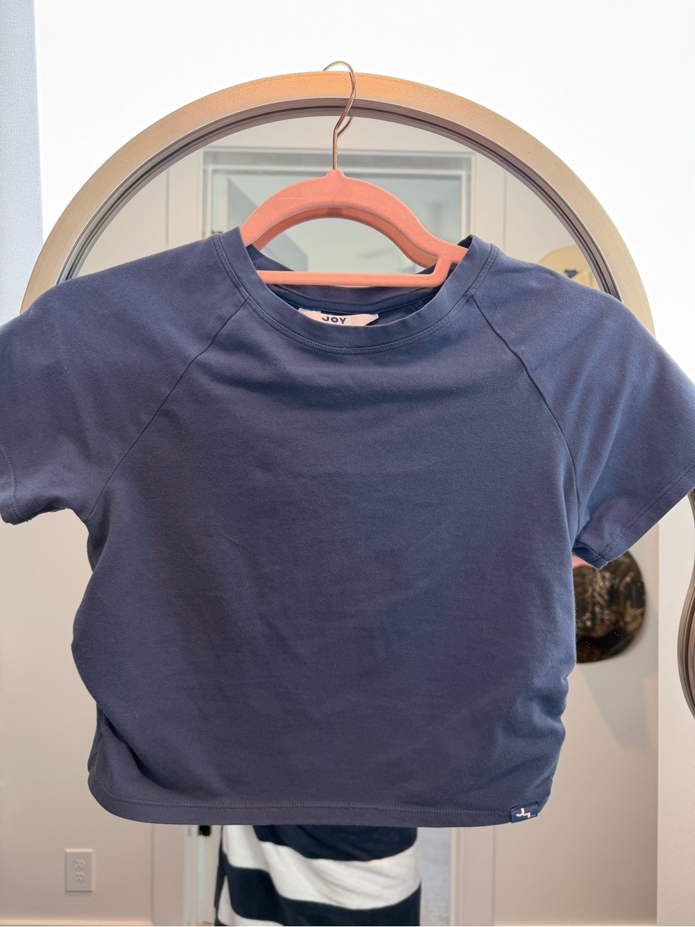 Cropped tee